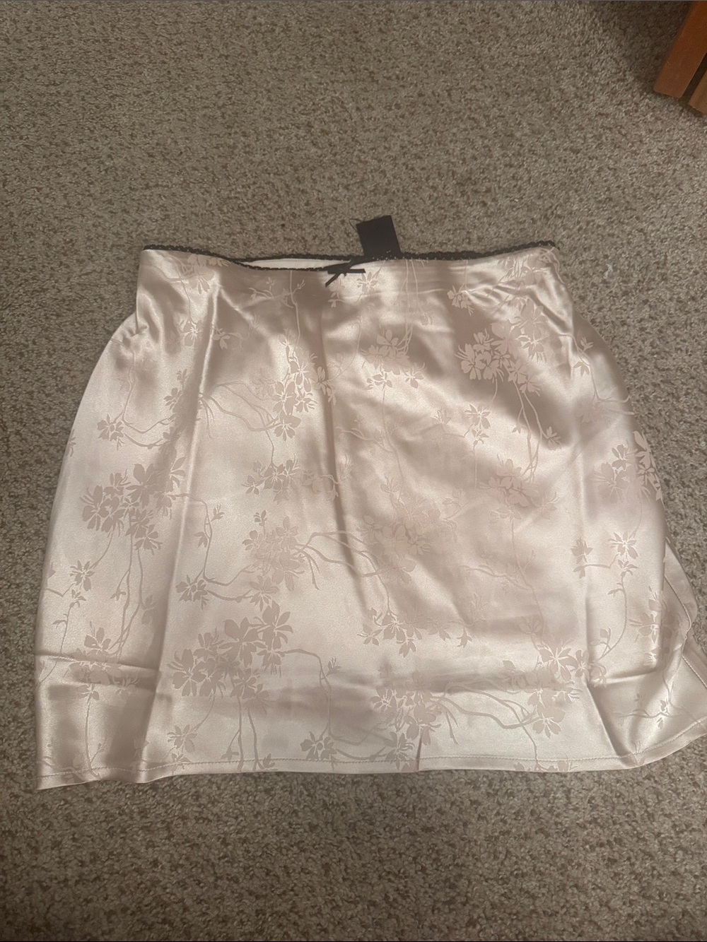Lulu's Blush Floral Jacquard Mini Skirt